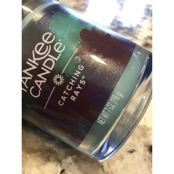 New Yankee Candle Tumbler Jar‎ Candle Catching Rays Fresh 7 Oz Mother's Day Gift - Picture 2 of 8
